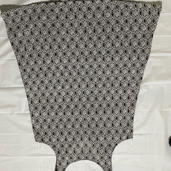 J. Valdi - Picture 5 of 8